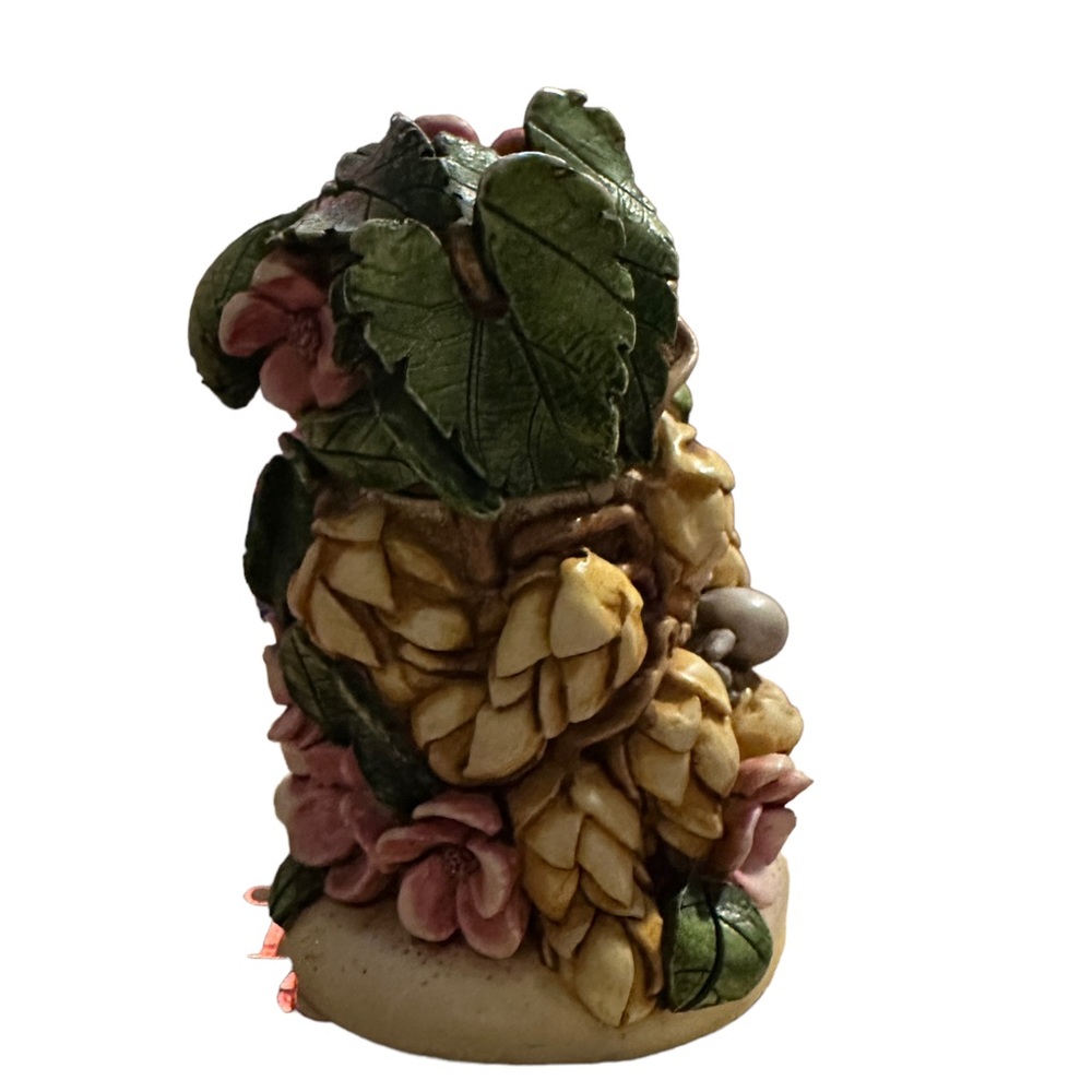 Harmony Kingdom Hops Trinket Box